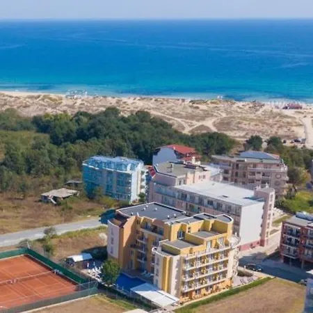 ホテル Family Orios プリモルスコ