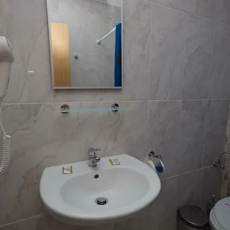 Family Orios ホテル 3*