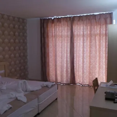 Family Orios Hotel