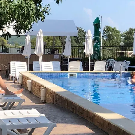 ホテル Family Orios 3*