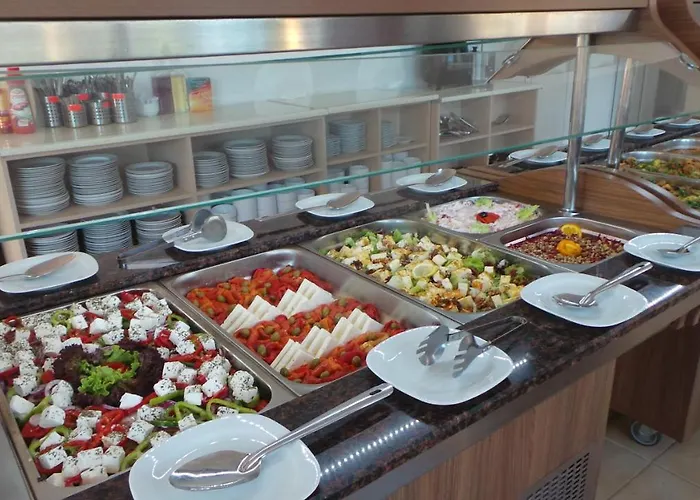 Family Orios 酒店 3*