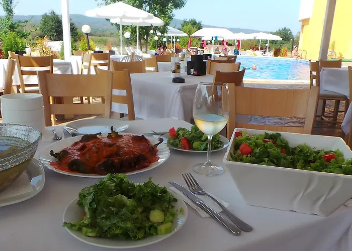 Family Orios Hotel 3*